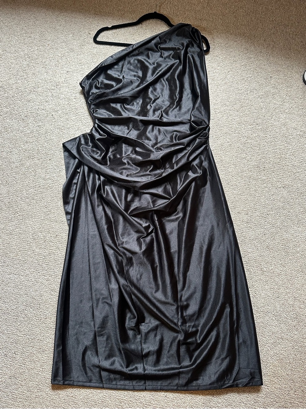 Elegant Black One-Shoulder Draped Women's Dress